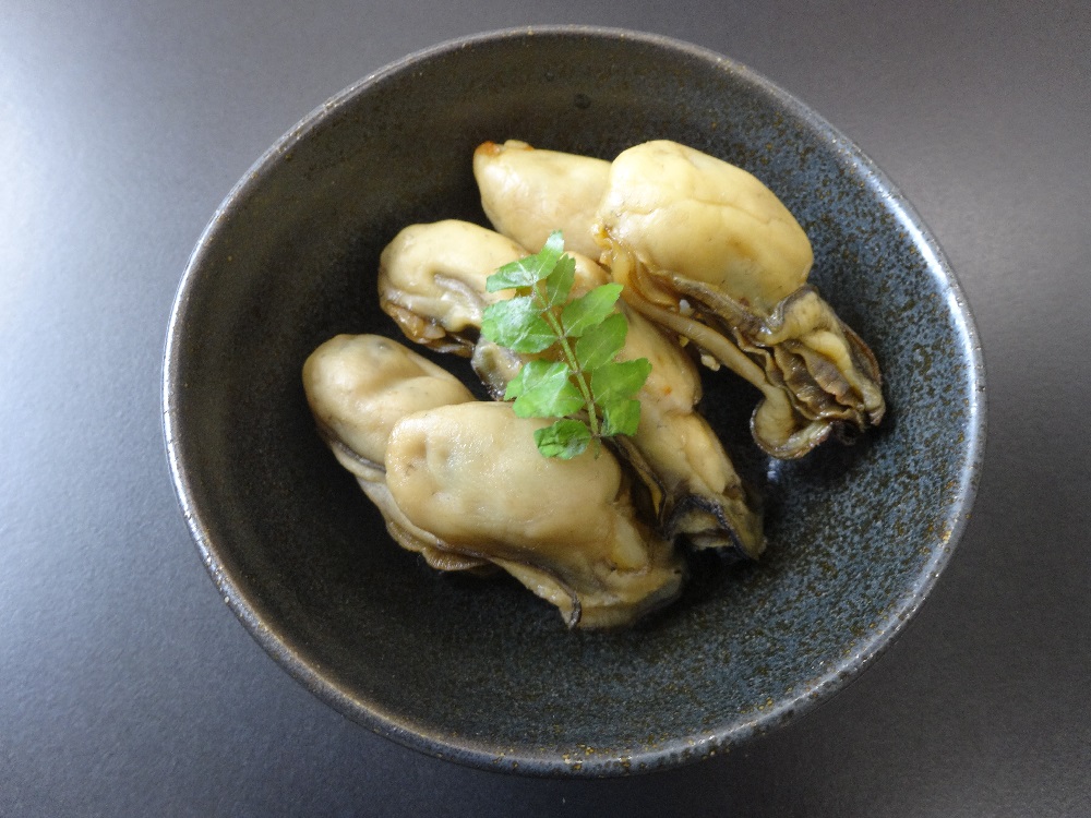 協会　かき燻製・皿盛